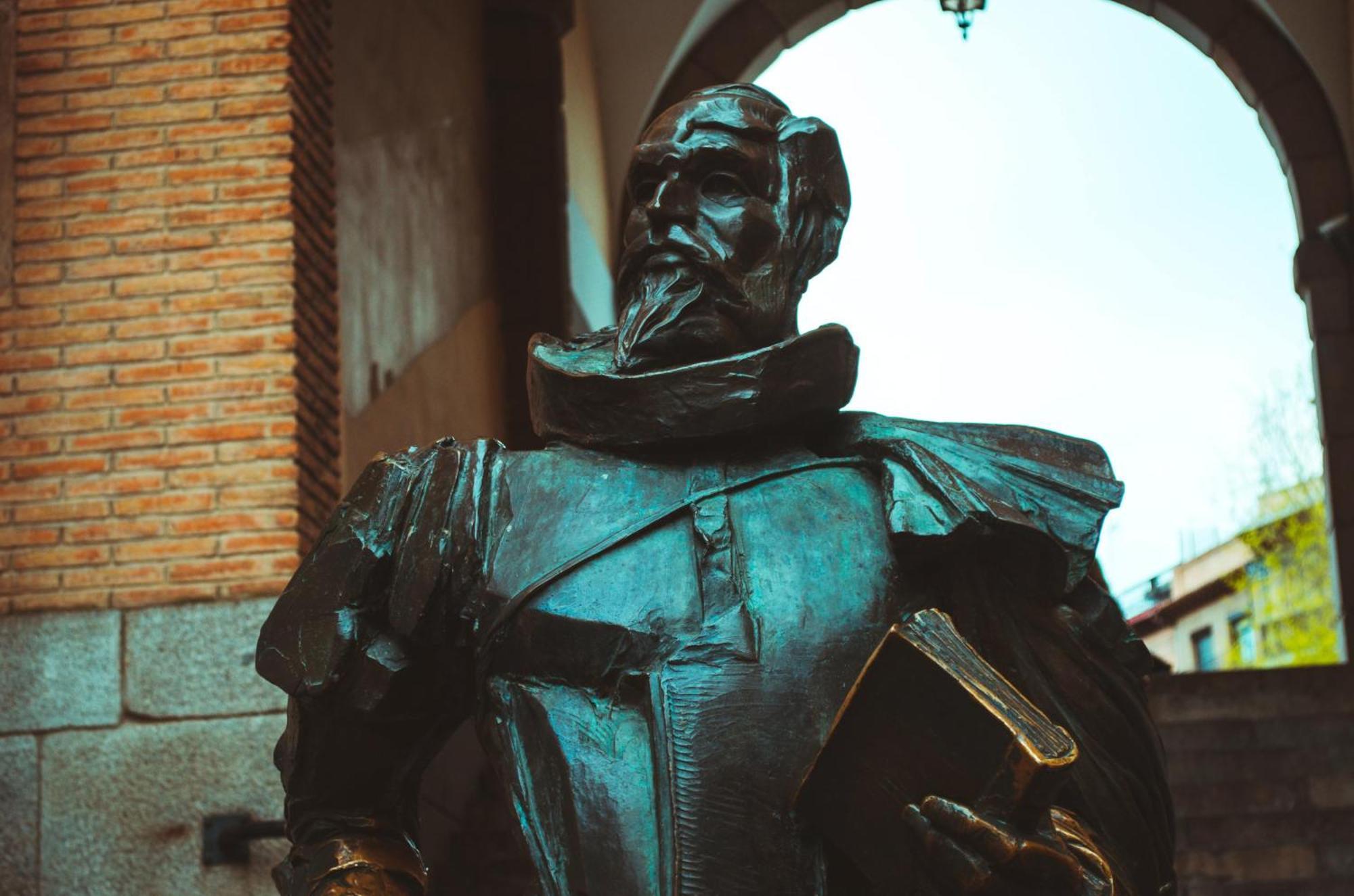 Callejon Del Pozo Cerca Puy Du Fou Gálvez